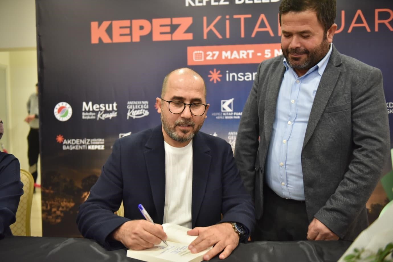 Kitabının satış geliri köy okulunun yapımına bağışlandı
Kitabının satış geliri köy okulunun yapımına bağışlandı