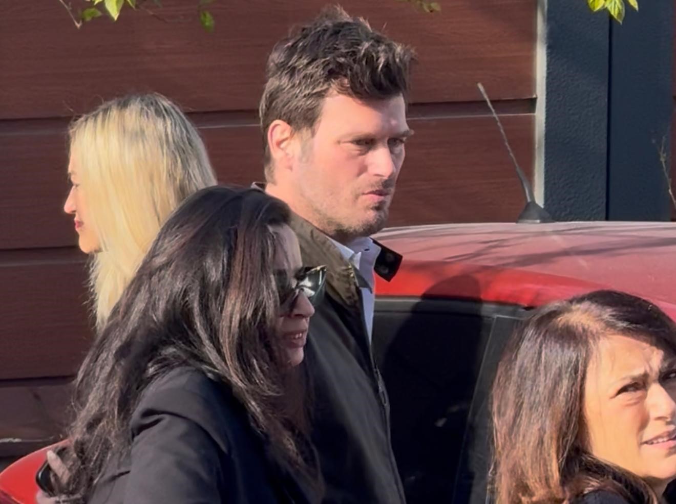 Kıvanç Tatlıtuğ: "Ertesi gün benim yanıma gelmeyi planlıyordu"
Kıvanç Tatlıtuğ: "Ertesi gün benim yanıma gelmeyi planlıyordu"