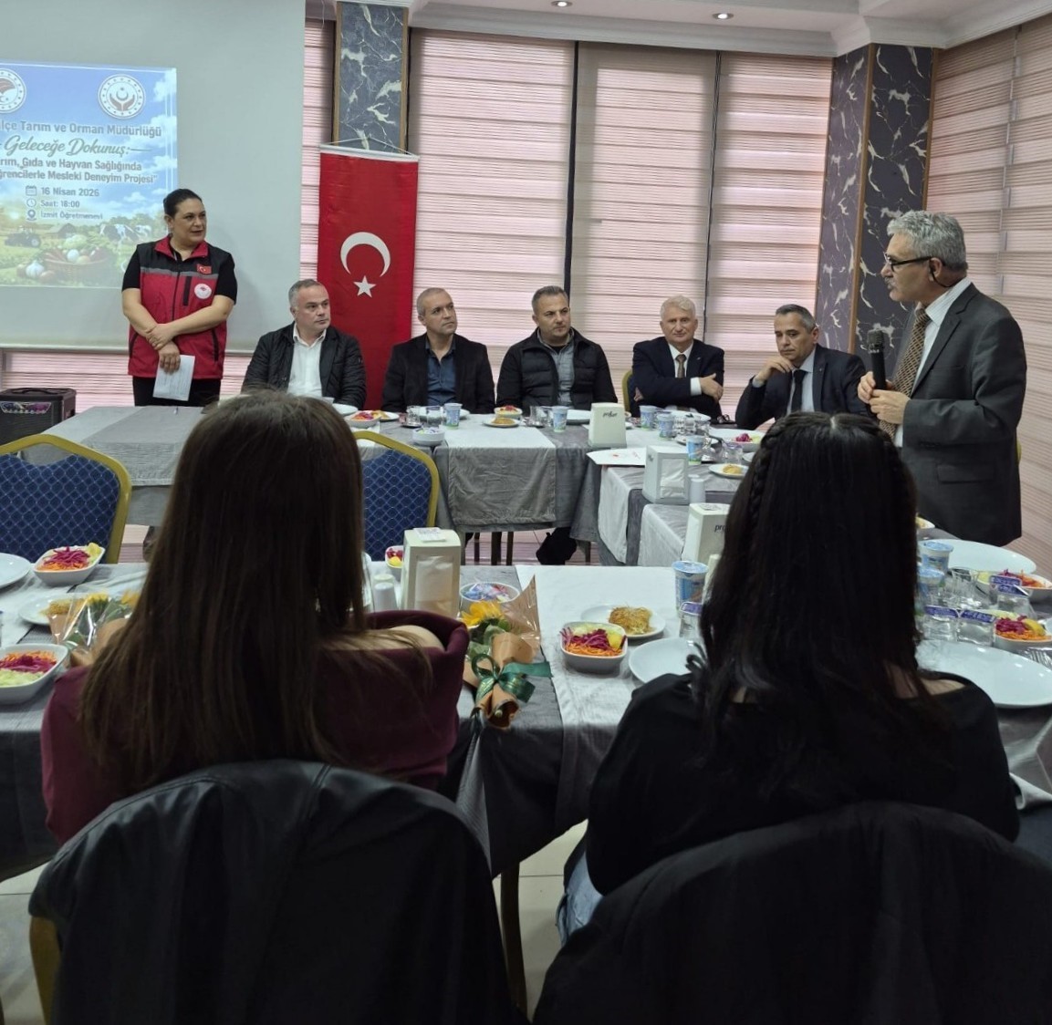 Kız öğrenciler için mesleki deneyim projesinde yeni aşama
