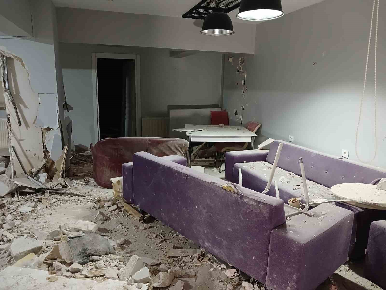 Kız yurdunda korkutan patlama: Öğrenciler otele yerleştirildi
