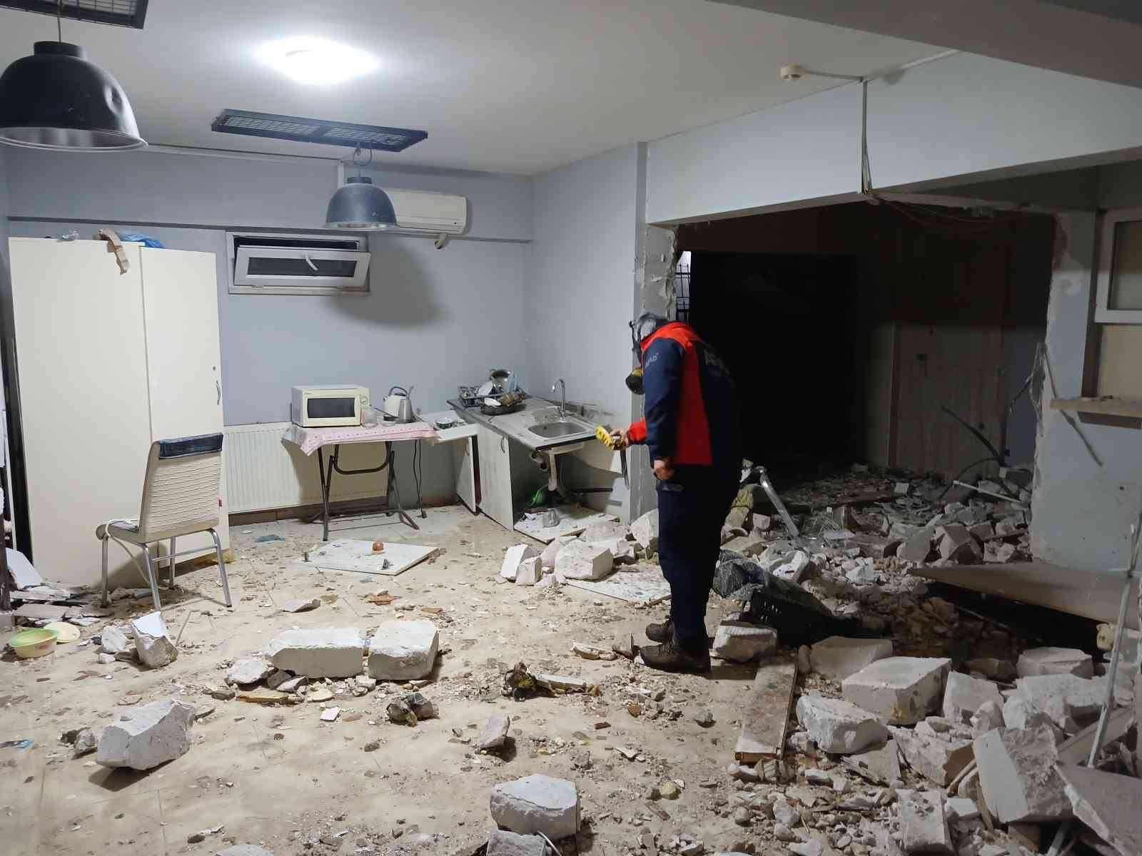 Kız yurdunda korkutan patlama: Öğrenciler otele yerleştirildi
