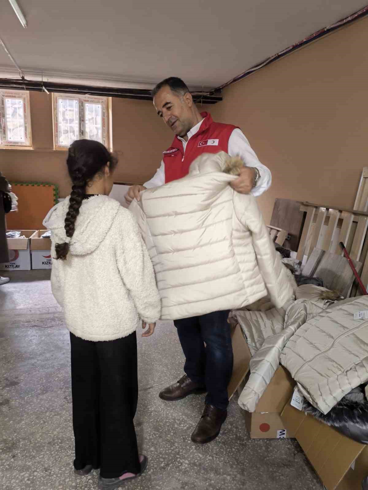 Kızılay Artuklu Şubesi Ramazan faaliyetlerini açıkladı
Kızılay Artuklu Şubesi Ramazan faaliyetlerini açıkladı