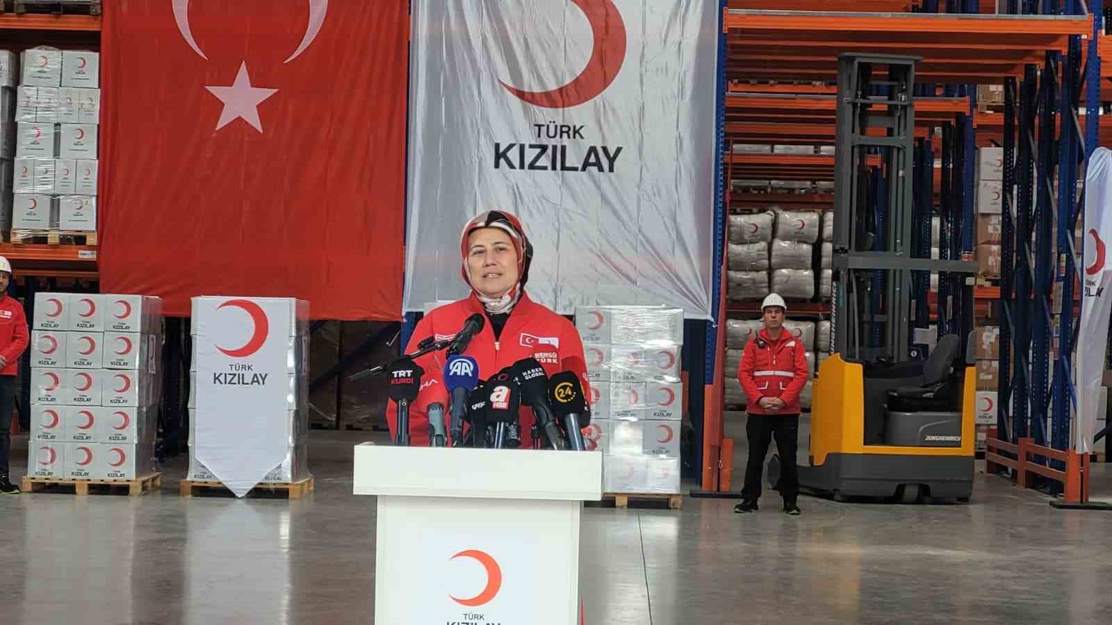 Kızılay’dan İran’a 48 tonluk insani yardım
Kızılay’dan İran’a 48 tonluk insani yardım