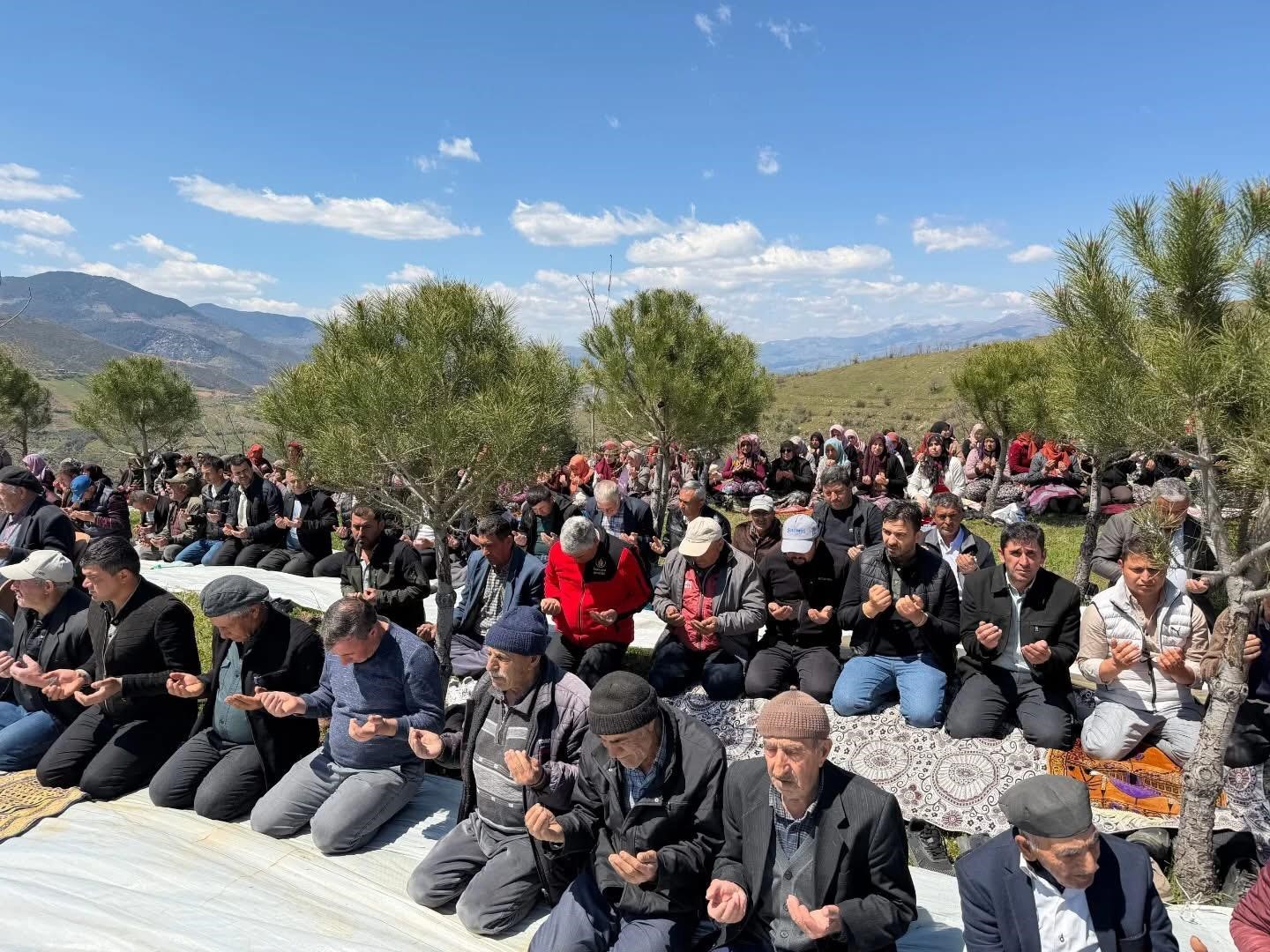 Kızılçukur’da yağmur duası geleneği yaşatıldı
