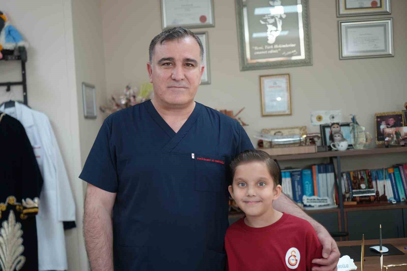 Kızını karaciğer nakli beklerken kaybetti, oğlu organ bağışıyla hayata tutundu
