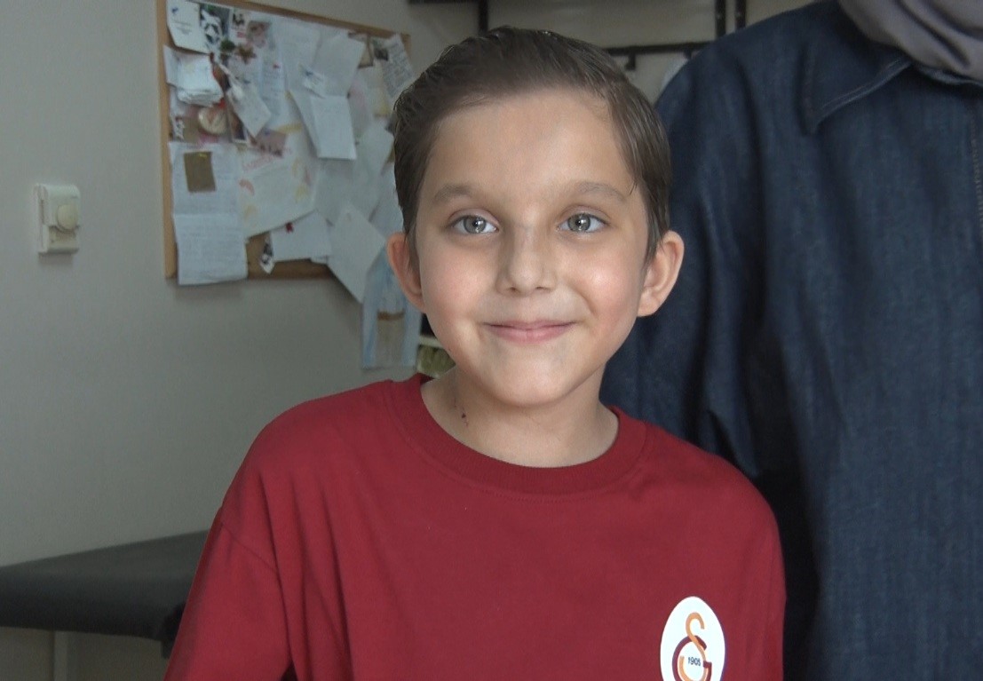 Kızını karaciğer nakli beklerken kaybetti, oğlu organ bağışıyla hayata tutundu
