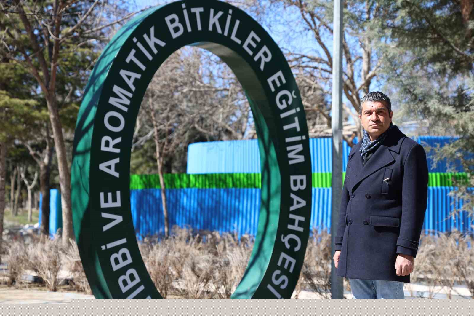 Kızının atlı terapideki dönüşümü Türkiye’de ilke imza attırdı
