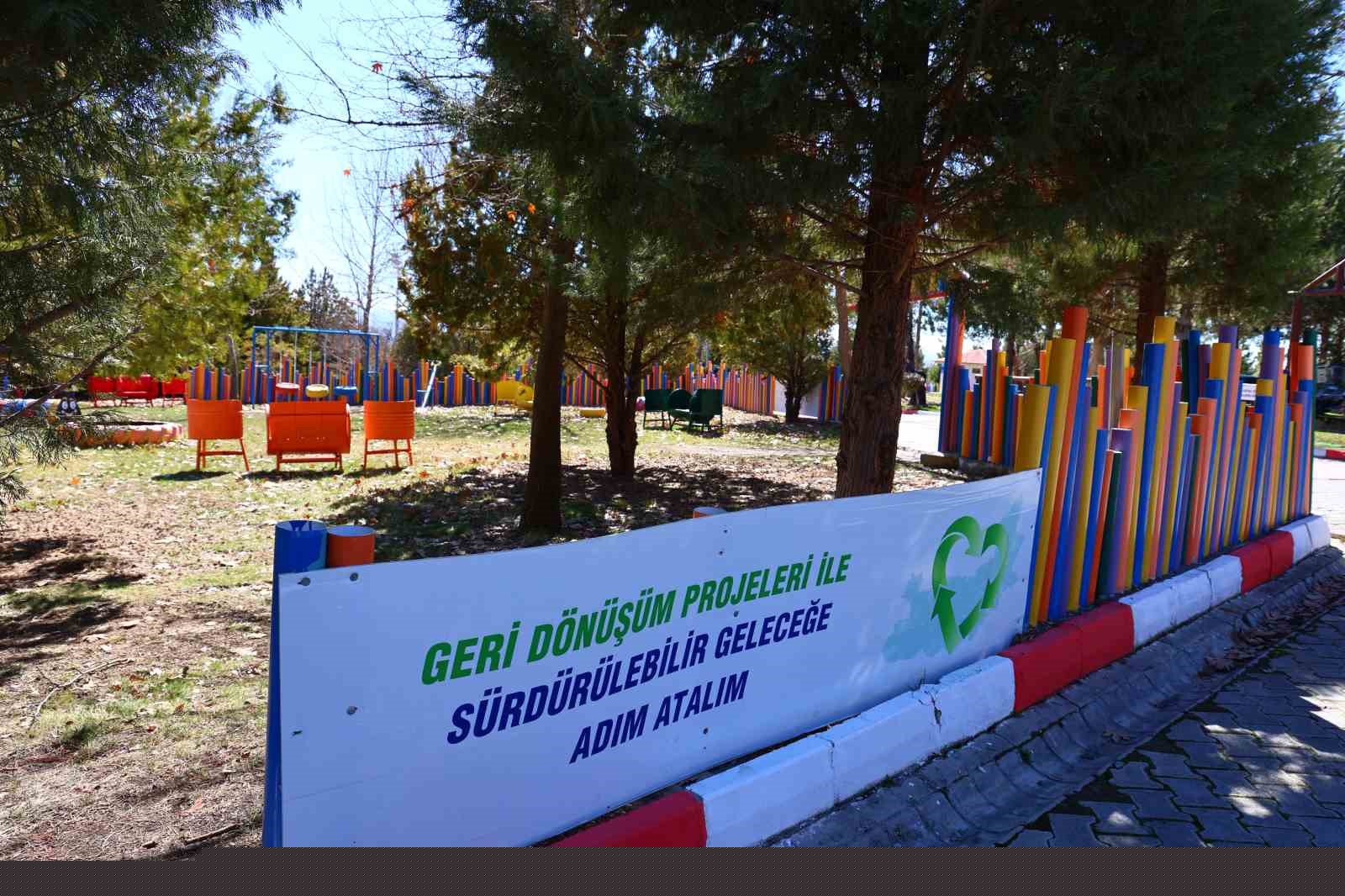 Kızının atlı terapideki dönüşümü Türkiye’de ilke imza attırdı
