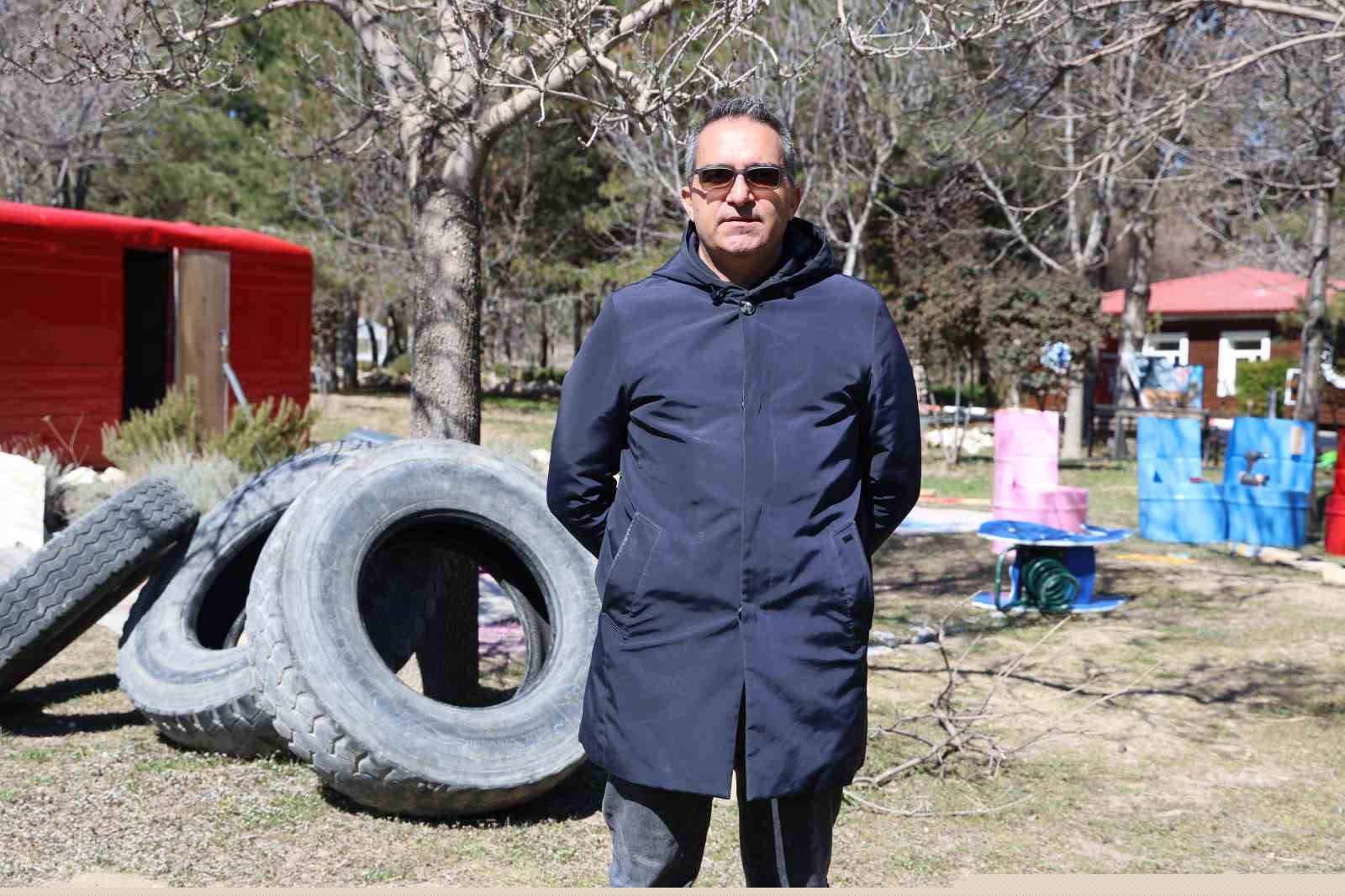 Kızının atlı terapideki dönüşümü Türkiye’de ilke imza attırdı
