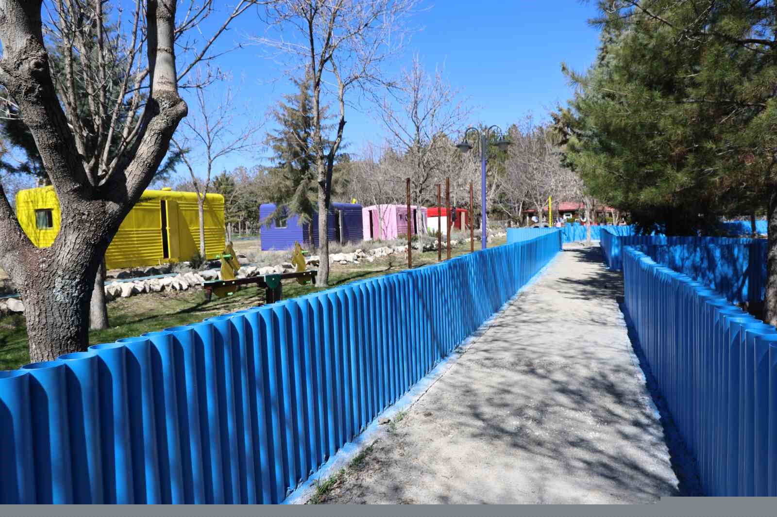 Kızının atlı terapideki dönüşümü Türkiye’de ilke imza attırdı
