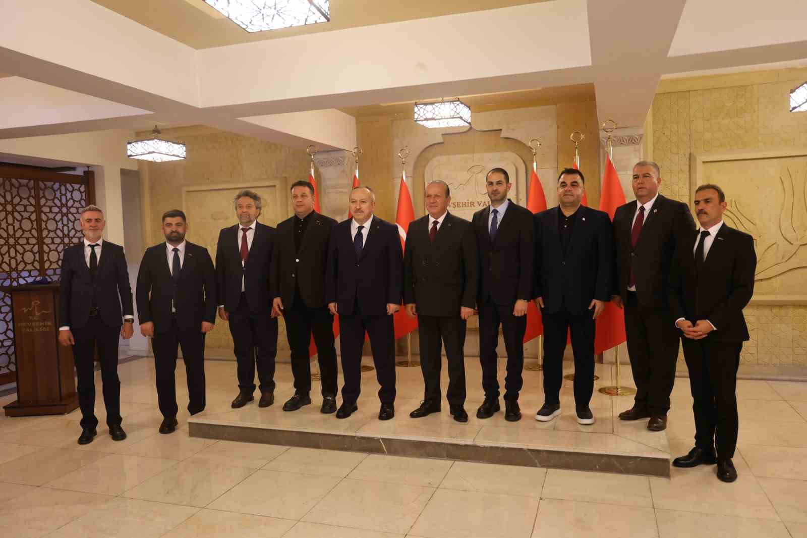 KKTC Başbakan Yardımcısı Ataoğlu: "Farklı ülkelere gitmek yerine kendi adamızı ziyaret edin"
KKTC Başbakan Yardımcısı Ataoğlu: "Farklı ülkelere gitmek yerine kendi adamızı ziyaret edin"