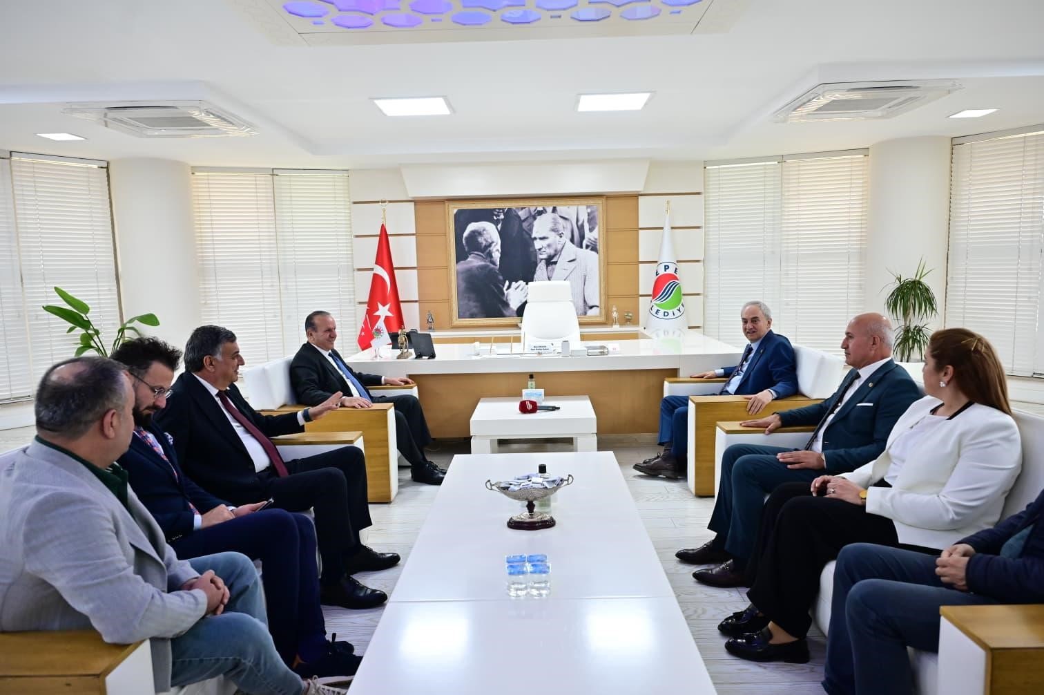 KKTC Başbakan Yardımcısı Ataoğlu, Kepez Belediyesi’nde
