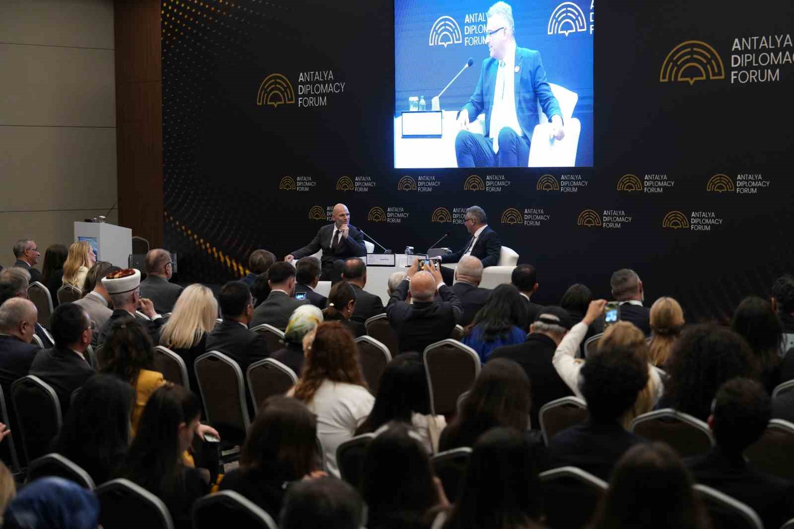 KKTC Cumhurbaşkanı Erhürman: "Kıbrıs Türk halkı azınlık statüsünü zinhar kabul etmez"
