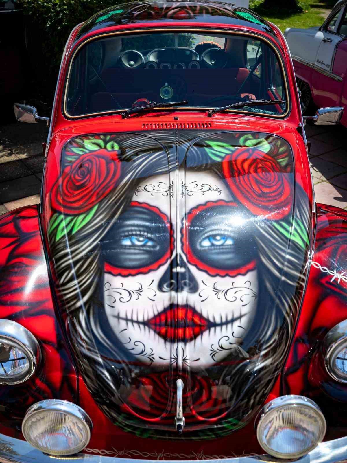 Klasik Otomobil Sergisi ziyaretçilerini zaman yolculuğuna çıkardı
