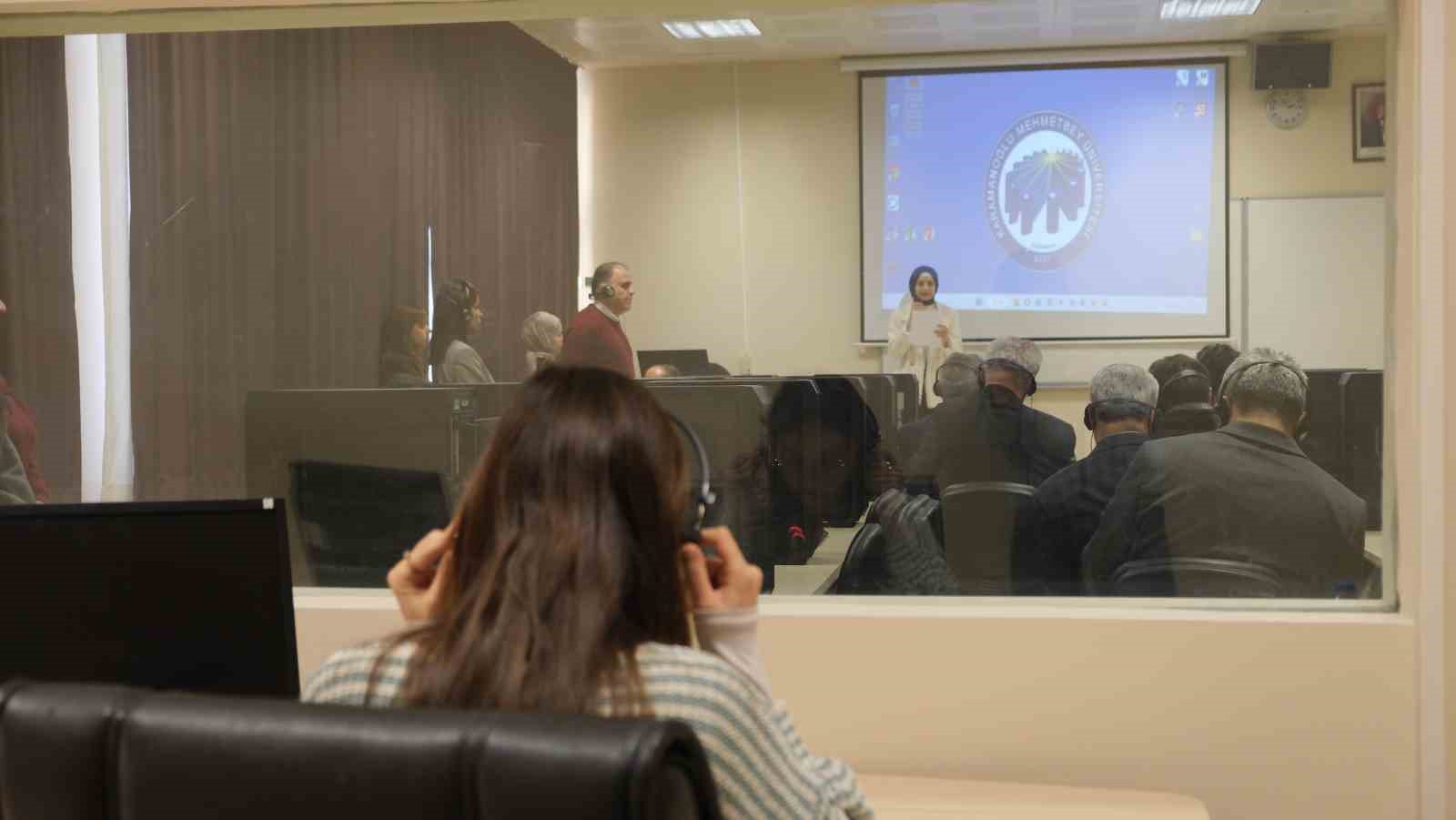 KMÜ’de ileri donanımlı çeviri laboratuvarı açıldı
