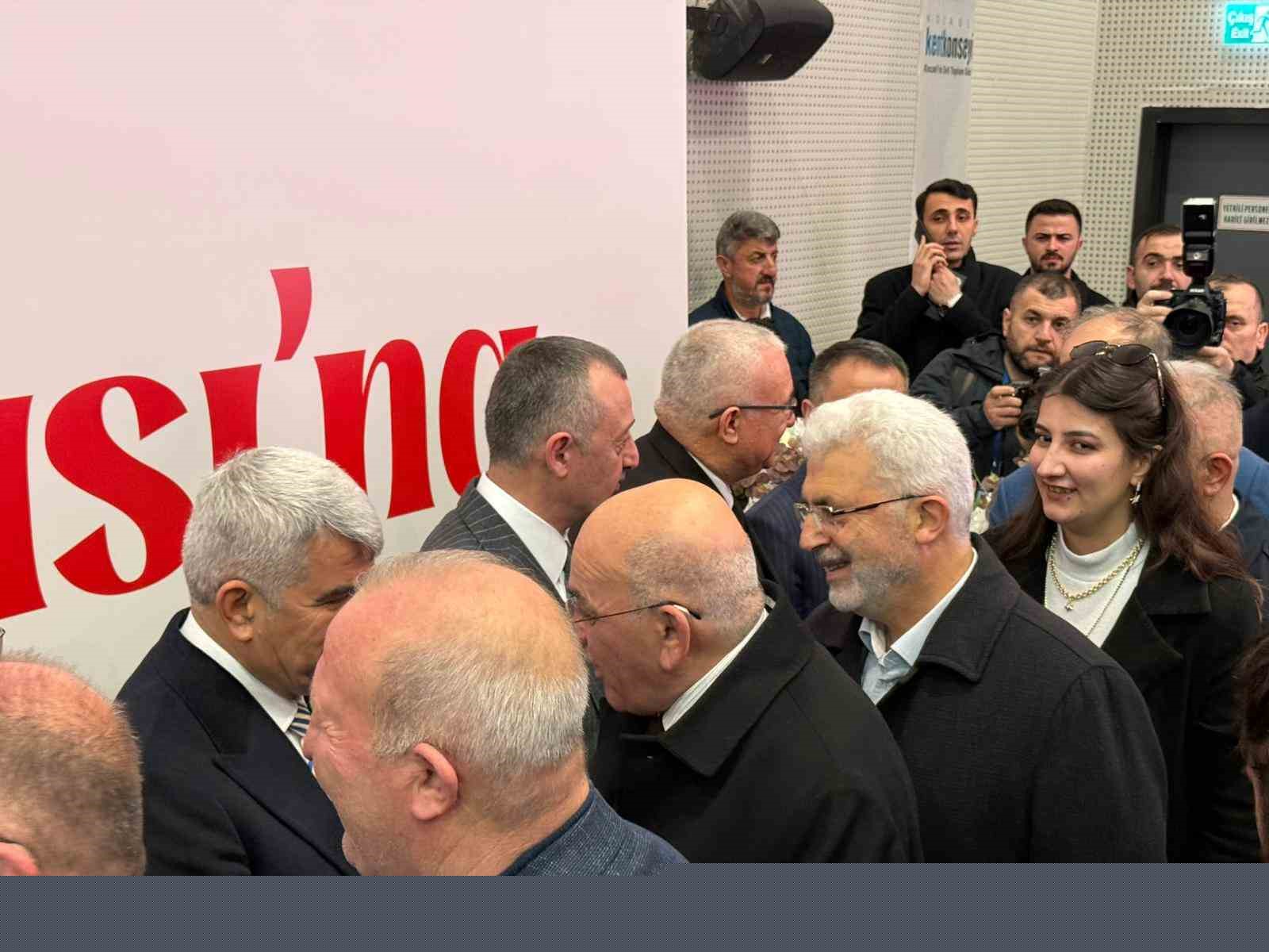 Kocaeli 42’inci kez bayramlaştı: Renkli ve uluslararası buluşma
