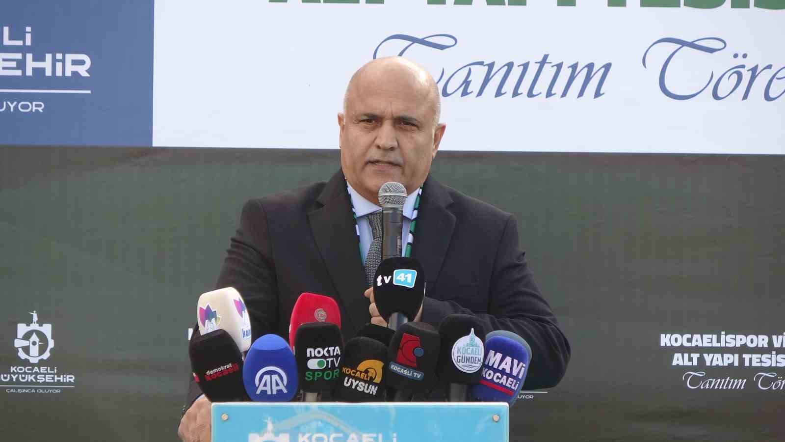 Kocaeli Büyükşehir’den Kocaelispor’a altyapı yatırımı
