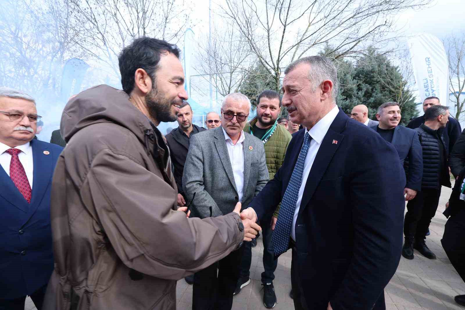 Kocaeli Büyükşehir’den Kocaelispor’a altyapı yatırımı
