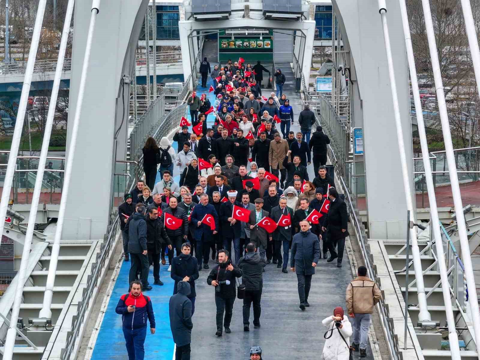 Kocaeli protokolü ve vatandaşlar Batı Trakya Türkleri için yürüdü
