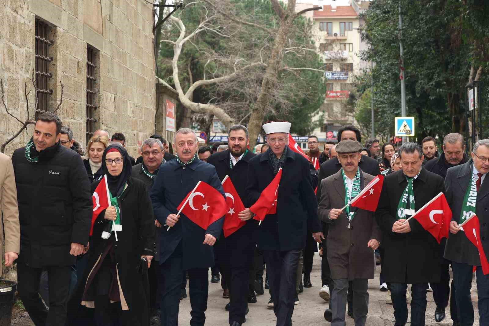 Kocaeli protokolü ve vatandaşlar Batı Trakya Türkleri için yürüdü
