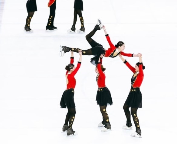 Kocaeli takımları, senkronize buz pateninde kürsüyü kaptırmadı
