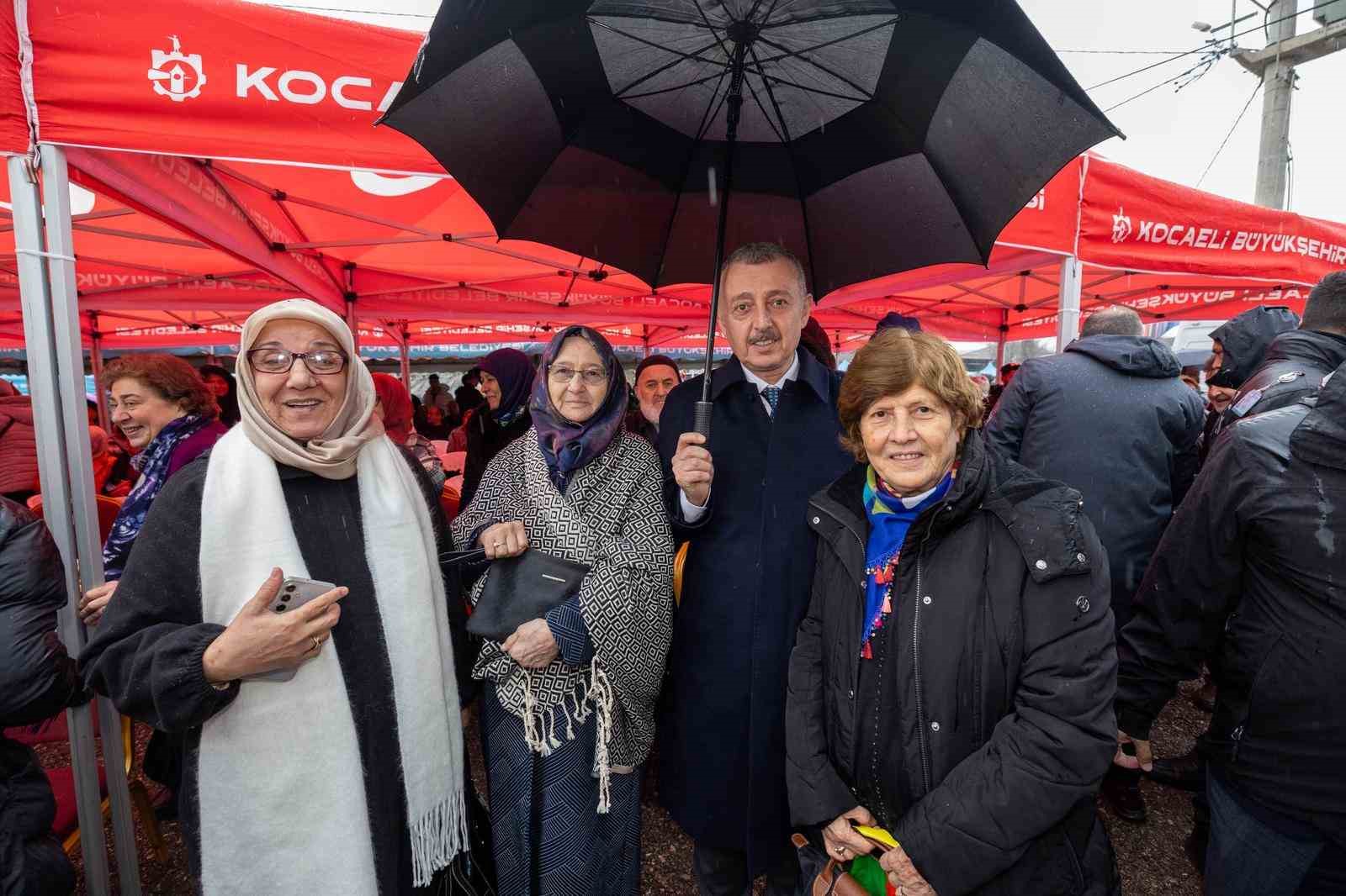 Kocaeli’de 200 yıllık ’imece’ geleneği: 5. Kaz Bayramı kutlandı
Kocaeli’de 200 yıllık ’imece’ geleneği: 5. Kaz Bayramı kutlandı