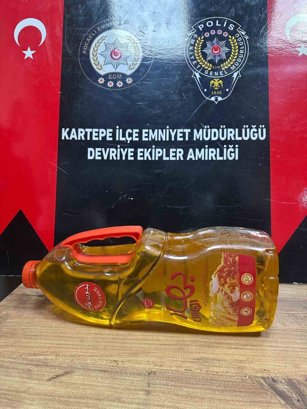 Kocaeli’de 2,85 litre sıvı metamfetamin ele geçirildi
