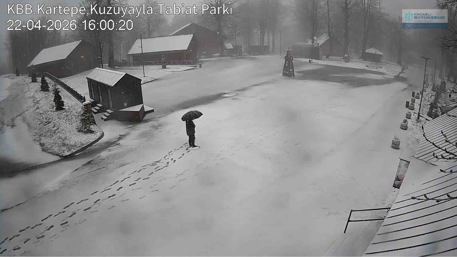 Kocaeli’de bahar ayında kar sürprizi
