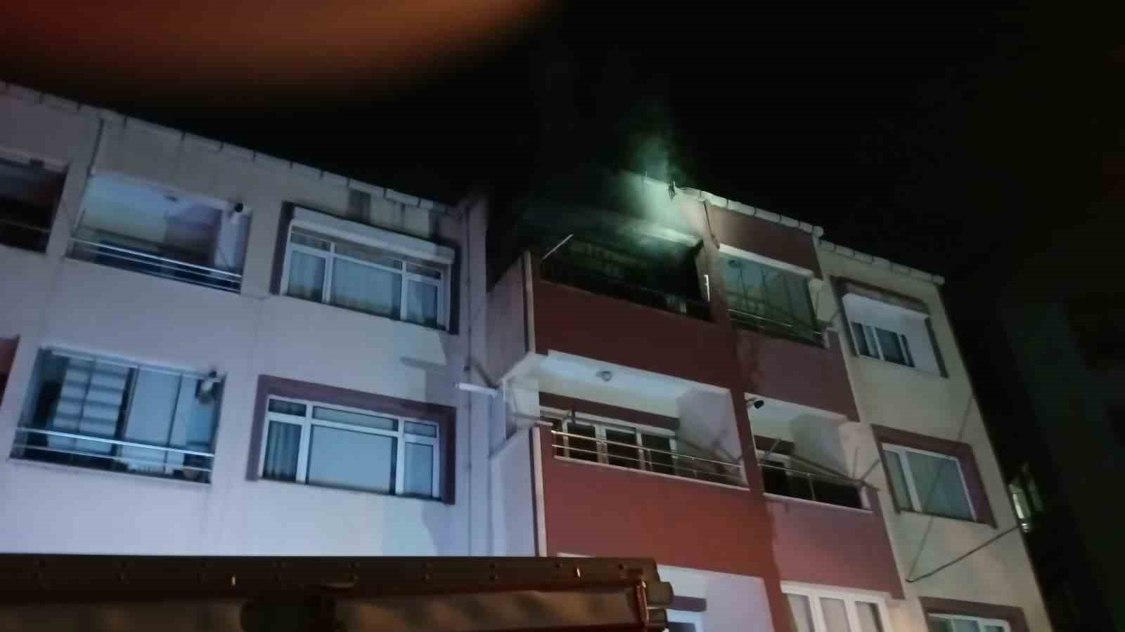 Kocaeli’de ev yangını
