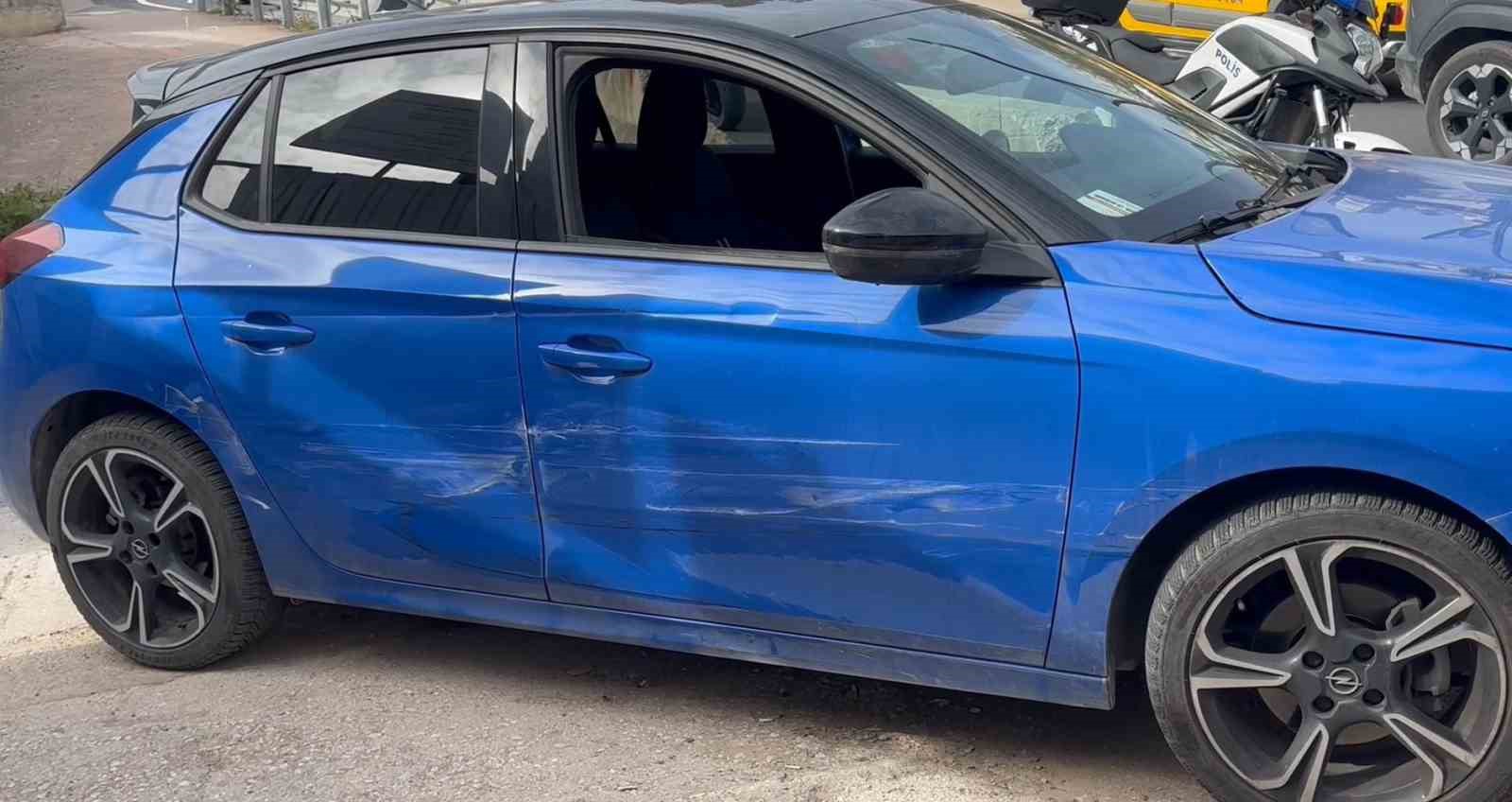 Kocaeli’de facianın eşiğinden dönüldü: Freni tutmayan otomobil bariyerlere çarptı
