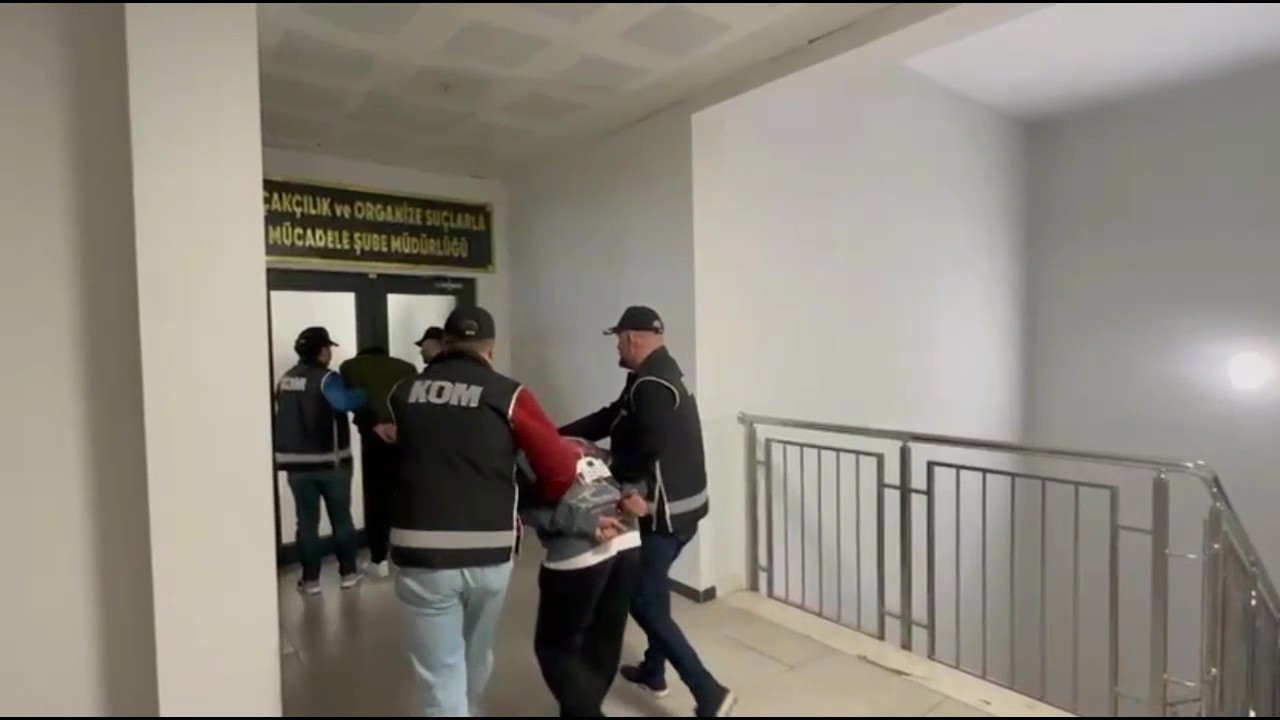 Kocaeli’de iş yeri kundaklandı: 2 şüpheli İstanbul’da yakalandı
