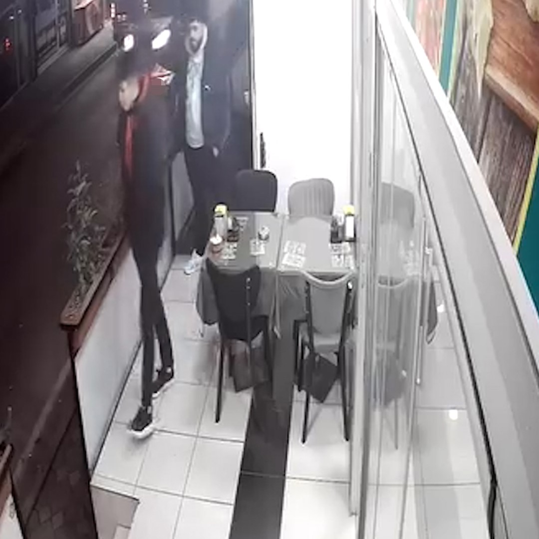 Kocaeli’de kebapçıya silahlı saldırının görüntüleri ortaya çıktı
