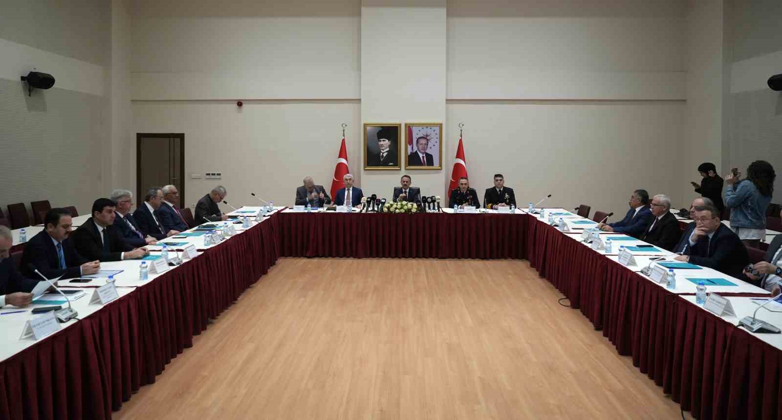 Kocaeli’de mart ayında aranan 472 hükümlü cezaevinde
Kocaeli’de mart ayında aranan 472 hükümlü cezaevinde