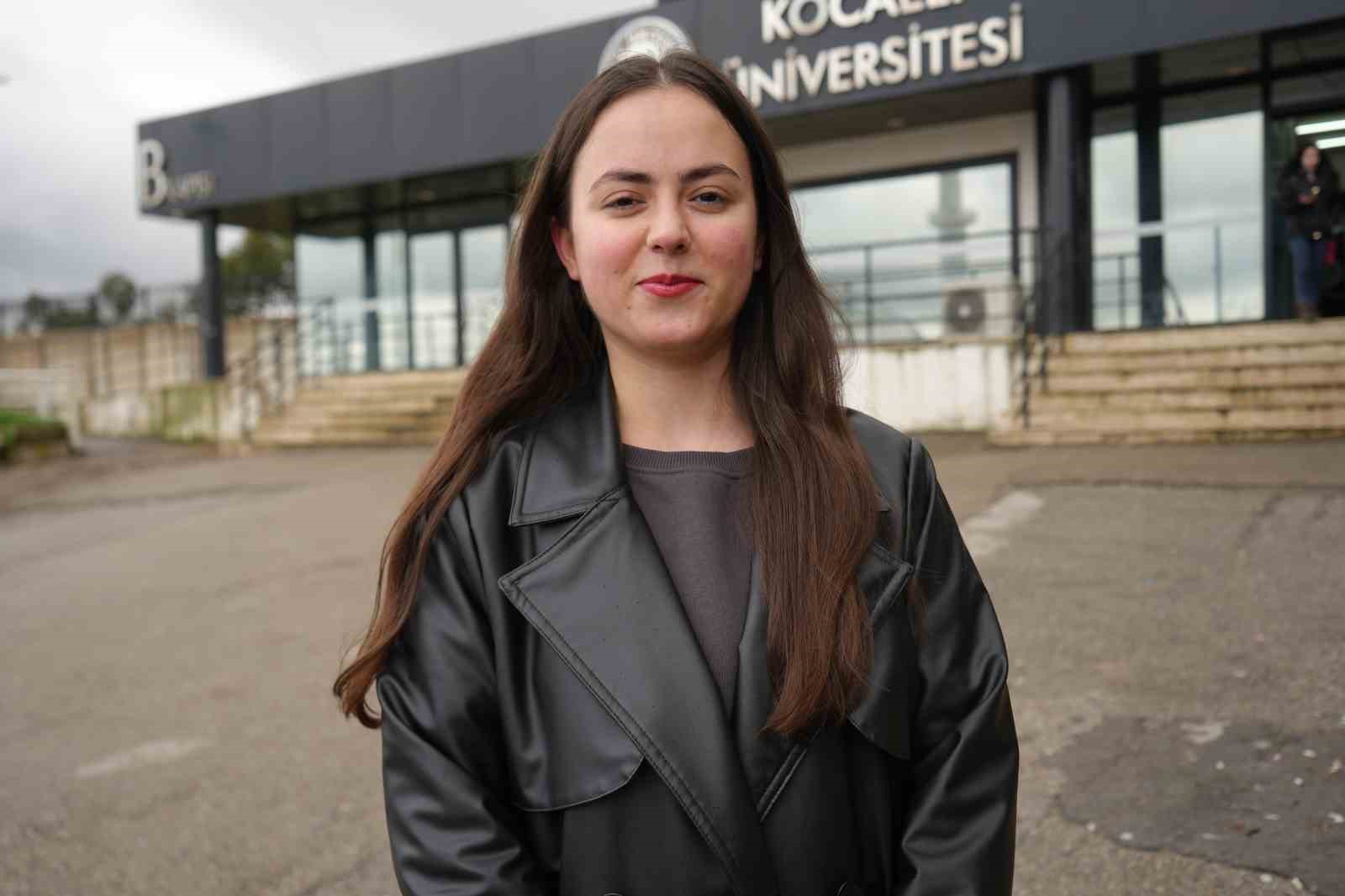 Kocaeli’de nisan ayında kar sürprizi
