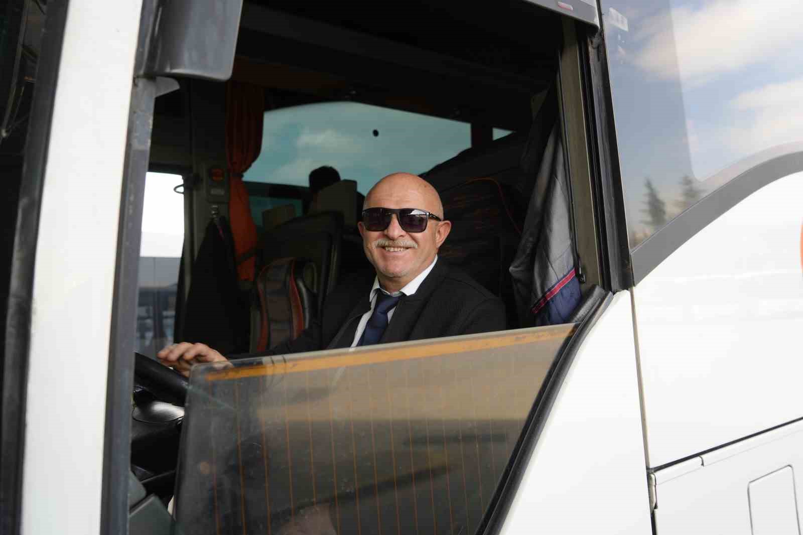 Kocaeli’de otogarda bayram yoğunluğu: Mardin’e biletler tükenme aşamasına geldi
