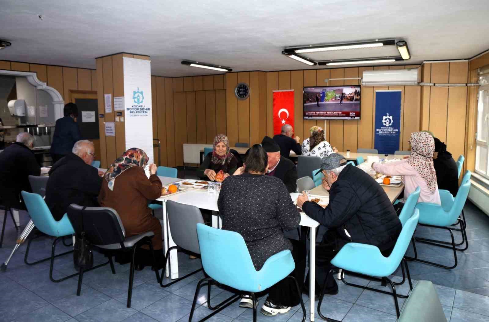 Kocaeli’de tedavi gören misafirlere ücretsiz konaklama ve yemek imkanı
