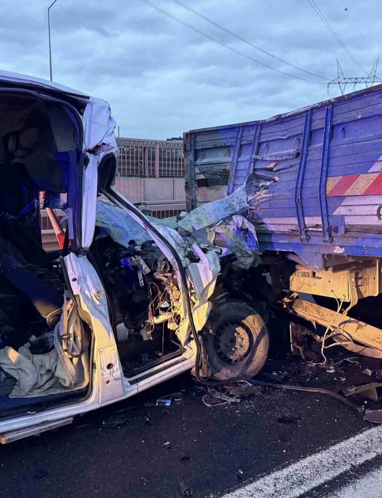 Kocaeli’deki kazada ağır yaralanan işçi hayatını kaybetti
