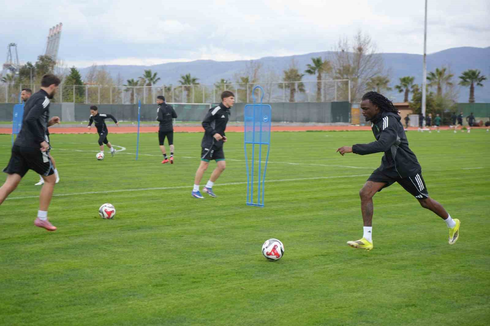 Kocaelispor’da Galatasaray mesaisi başladı
