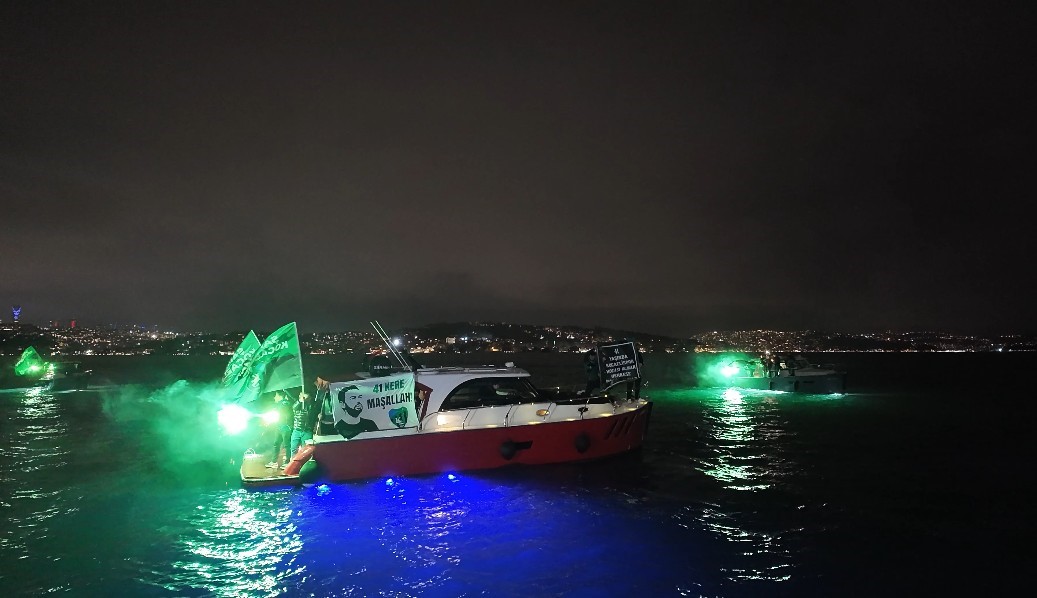 Kocaelisporlu taraftarlardan, Selçuk İnan’a 41. yaş sürprizi
