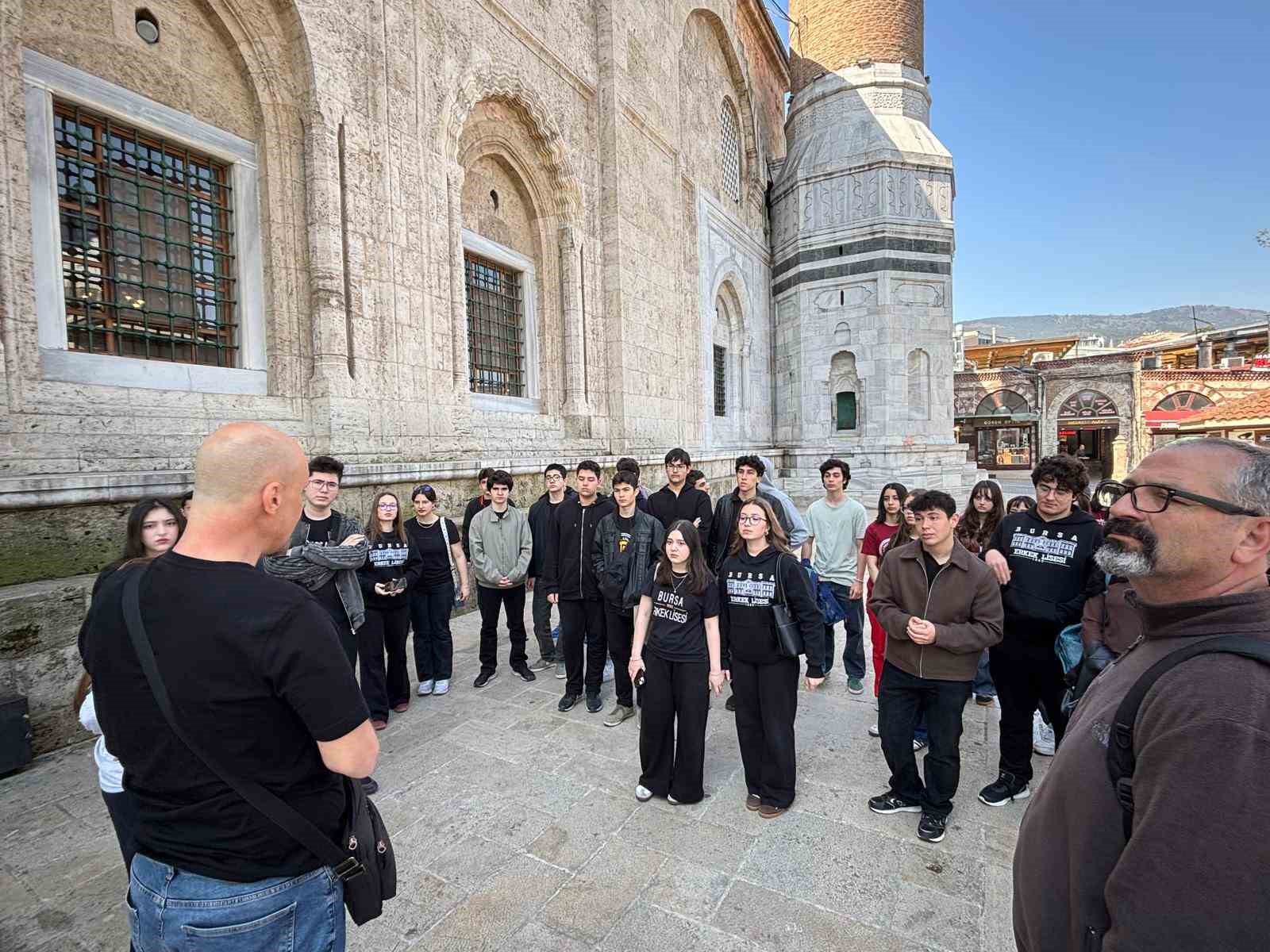 "Köklerden Geleceğe Erkek Liseleri Birliği" Bursa’da gerçekleşti
