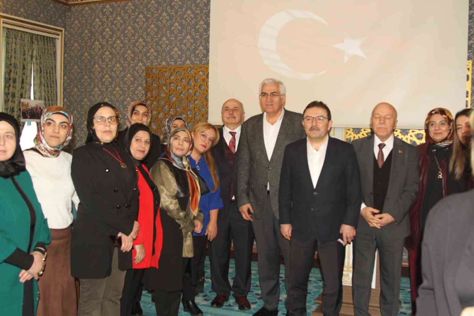 "Köklerden Geleceğe" Kadın Kolları Teşkilat Çalıştayı Erzurum’da gerçekleştirildi
