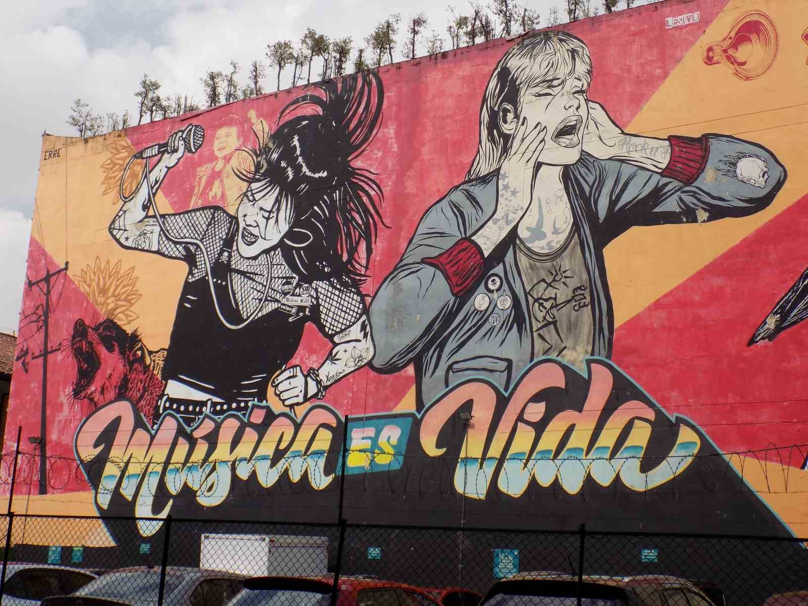 Kolombiya’da grafitiler şehrin kimliğini gözler önüne seriyor
