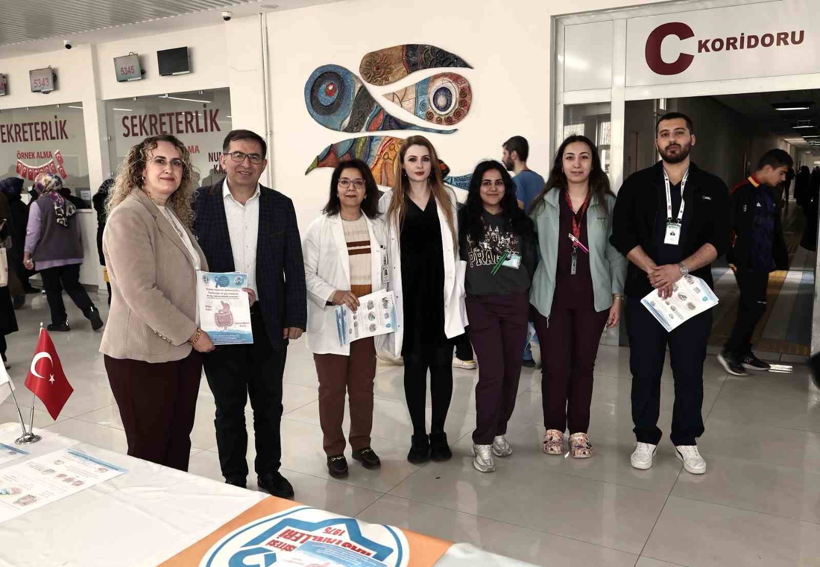 Kolon kanserine ‘kolonoskopi’ önerisi
