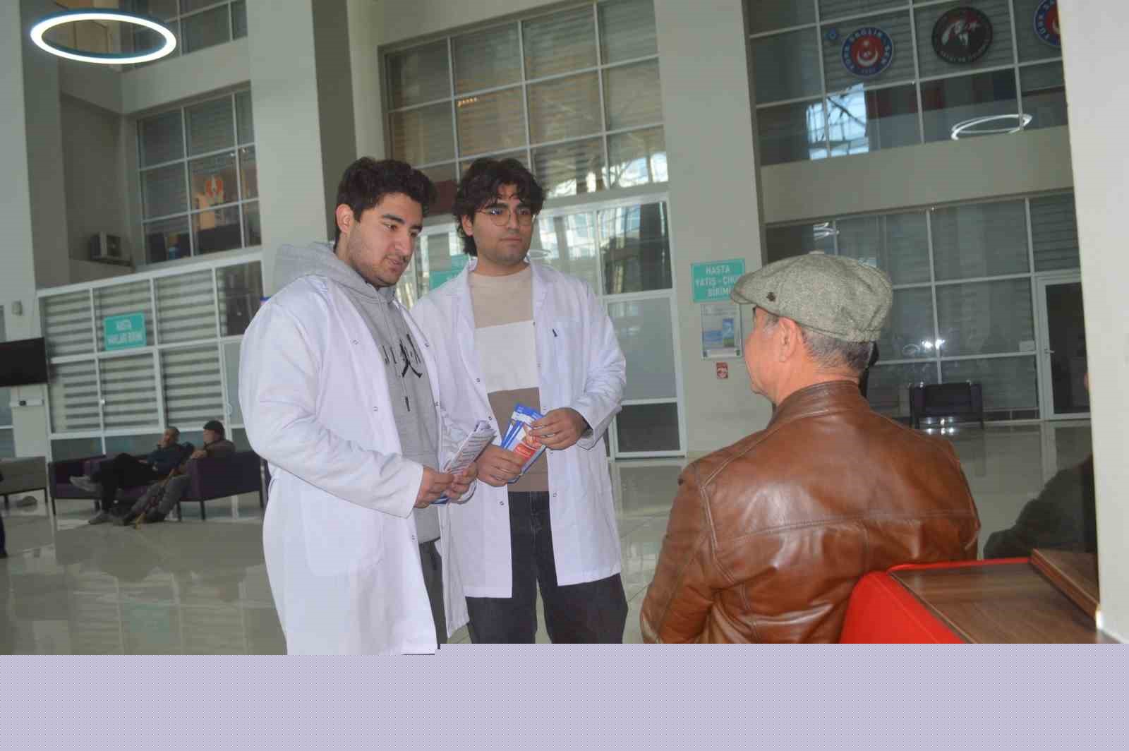 Kolon kanseriyle mücadelede erken teşhis hayat kurtarıyor
