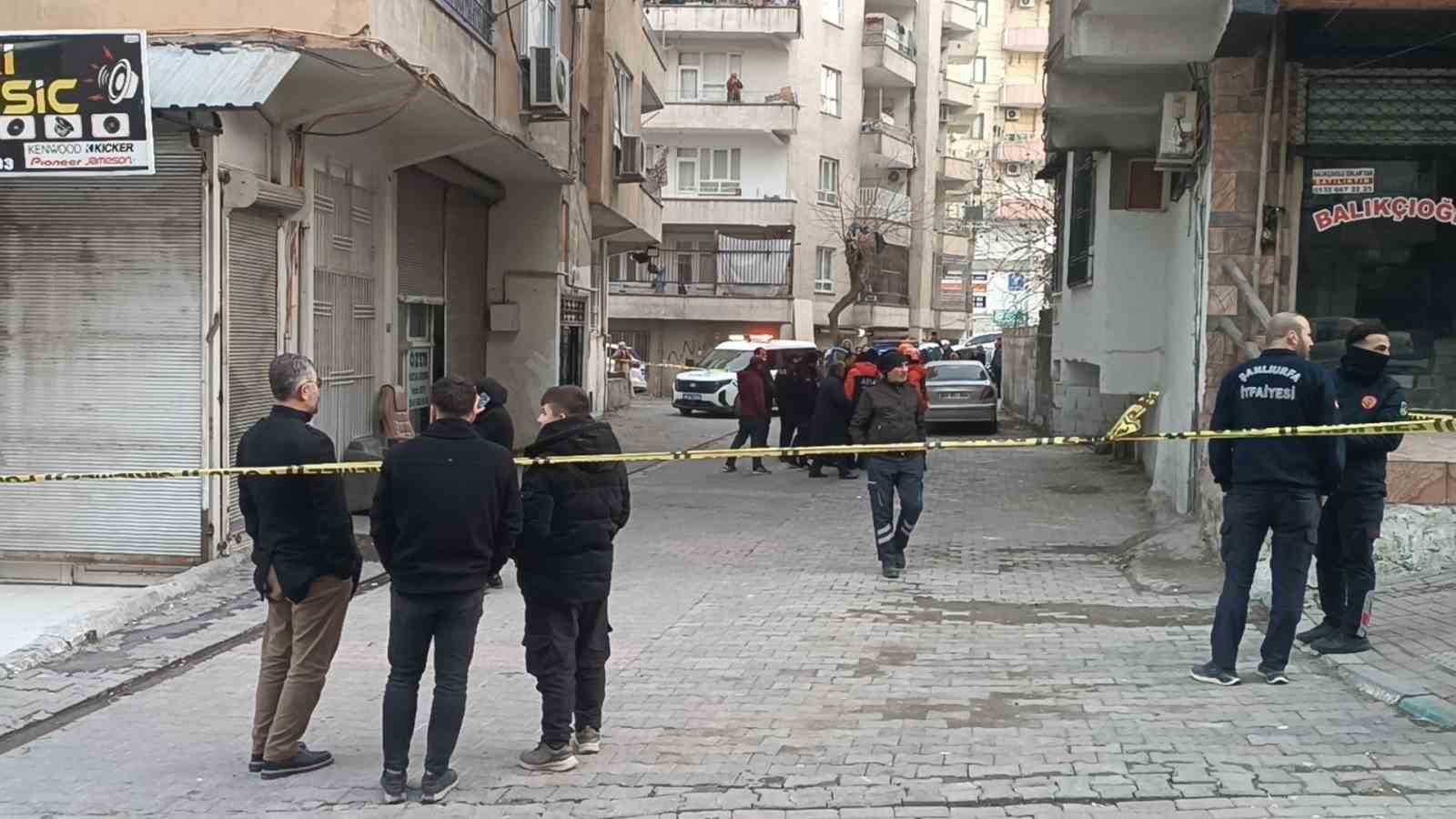 Kolondan ses geldiği iddiası binayı boşalttırdı
