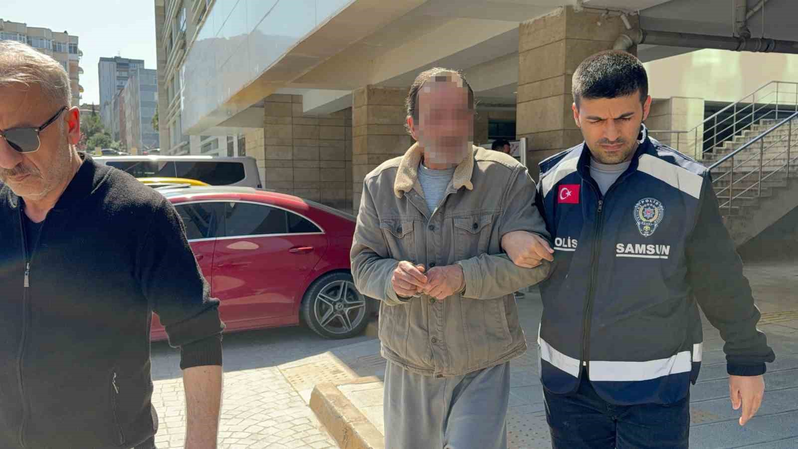 Kolonya içip dehşet saçtı: Annesinin kolunu kıran şahıs tutuklandı
