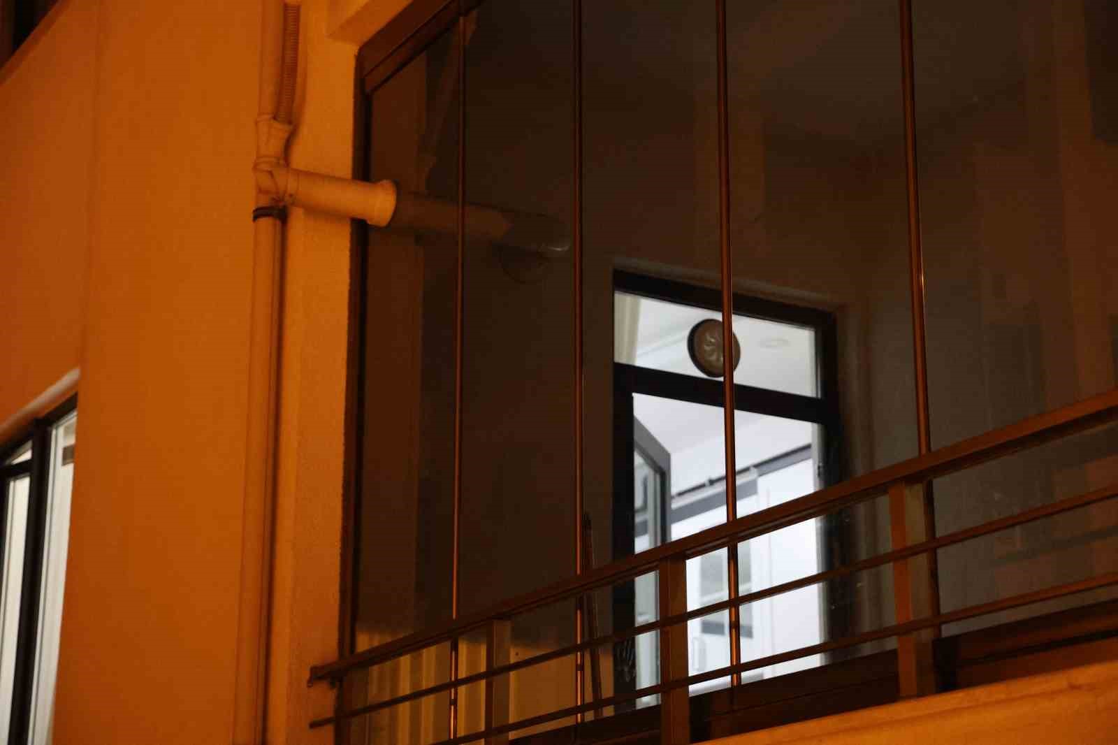 Kombi bacası yerinden çıktı: 8 kişi doğal gazdan zehirlendi
