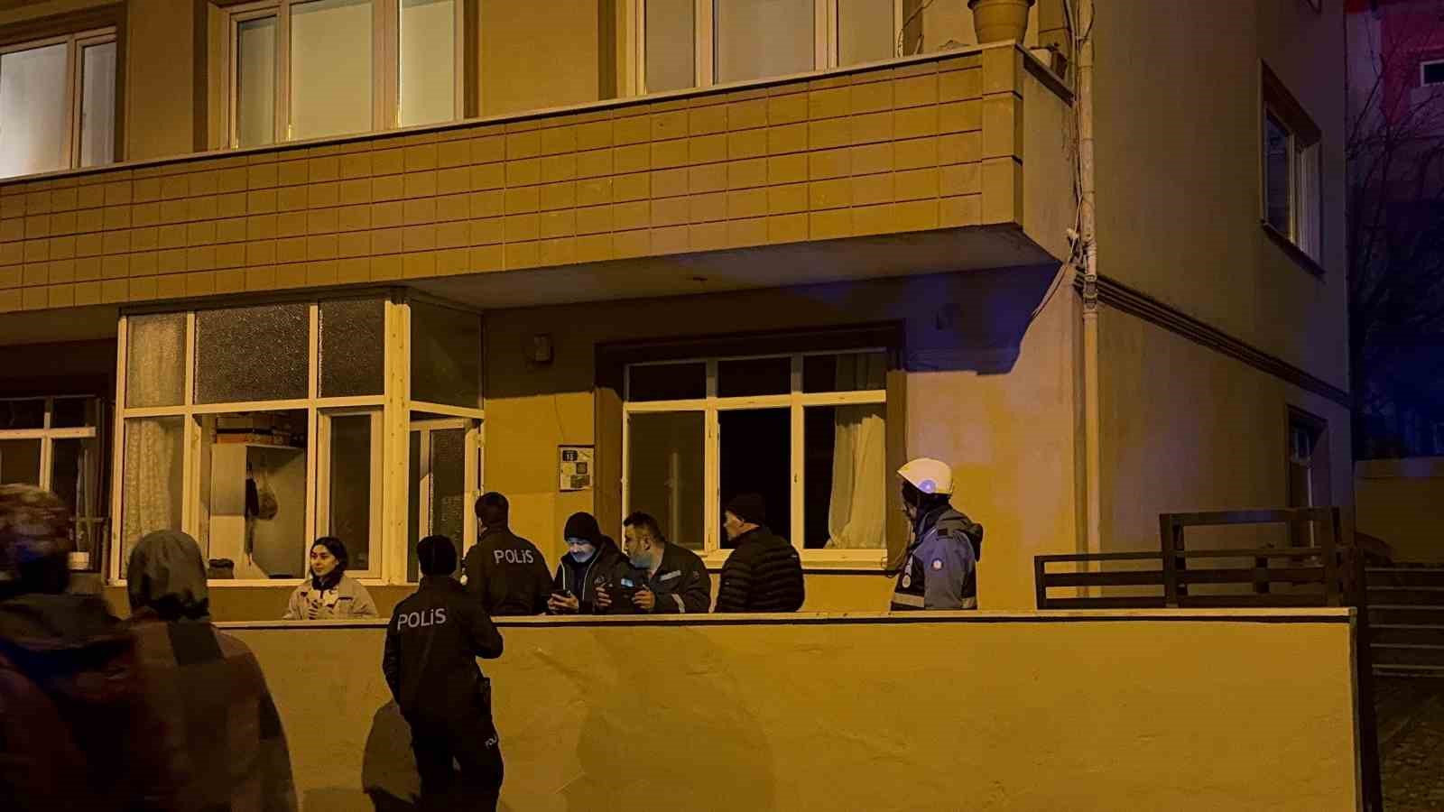 Kombiden çıkan yangın paniğe neden oldu
