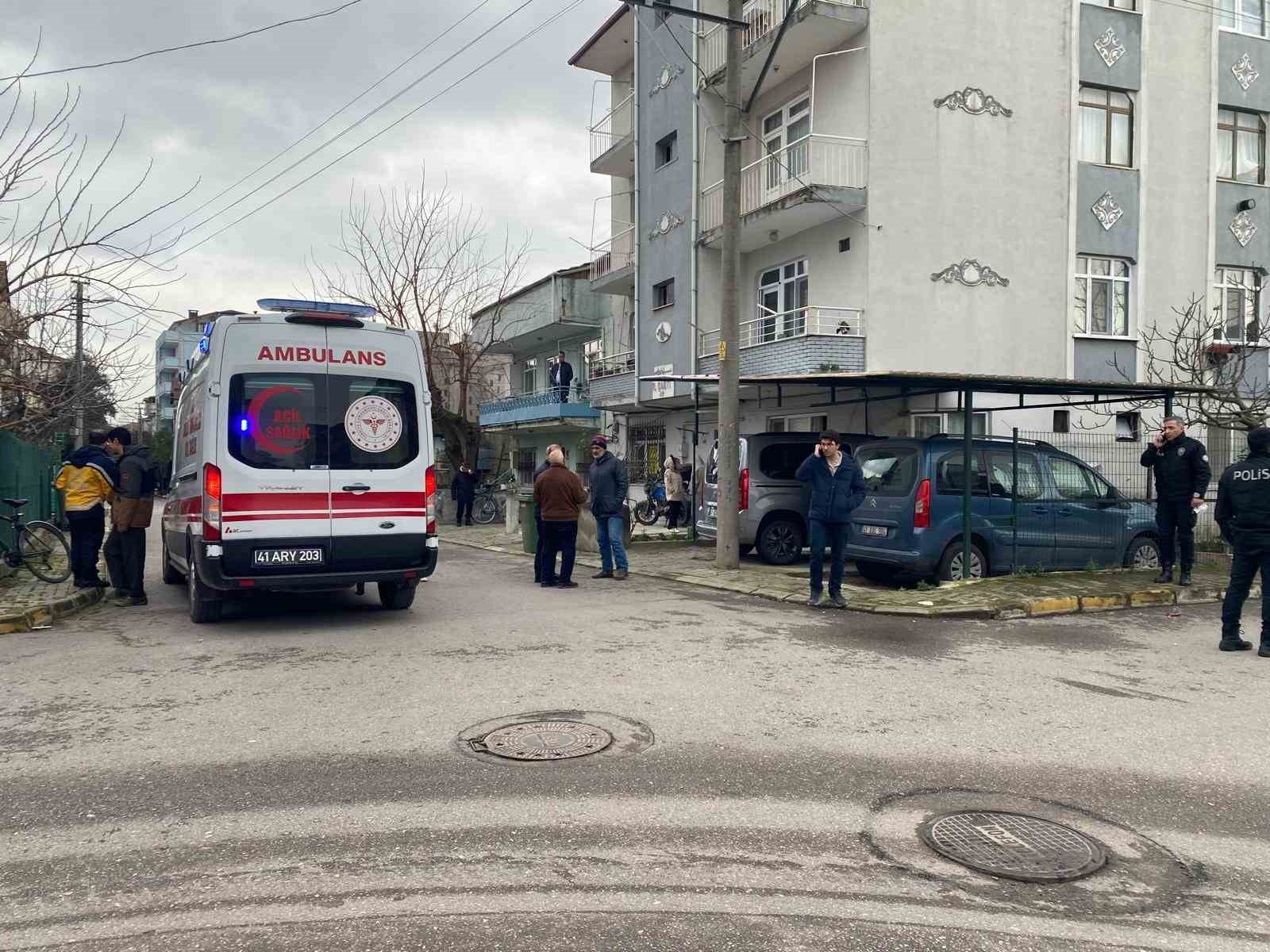 Komşuları ihbar etti, binadaki kötü koku ölümü ortaya çıkardı
