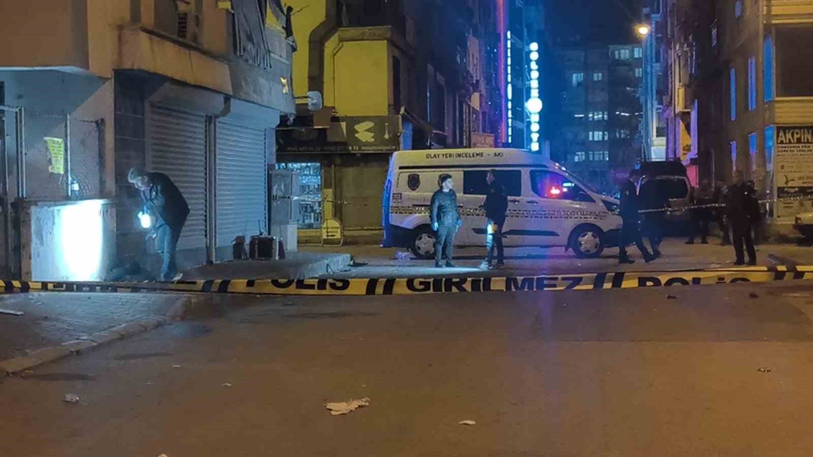 Komşuların tartışması silahlı kavgaya dönüştü: 2 yaralı
